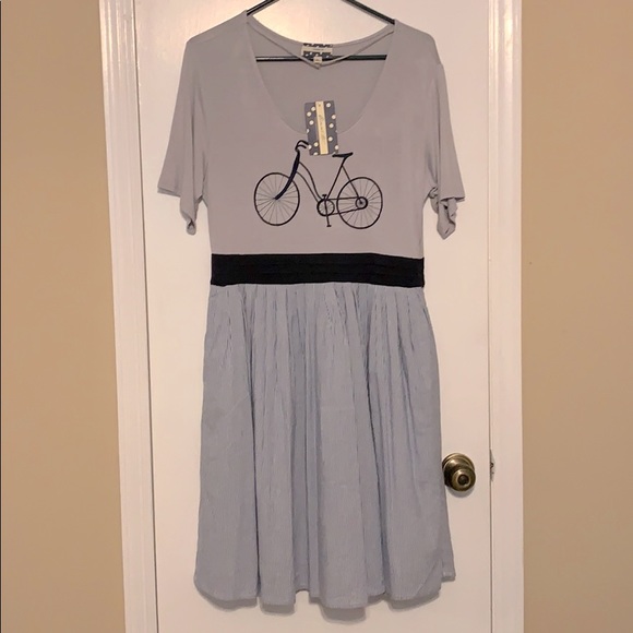 Bicycle embroidered dress with seersucker skirt - Picture 1 of 6